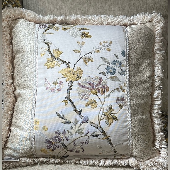 Waterford Cream and Gold Textured THROW Pillow 17”X17” - Picture 1 of 7